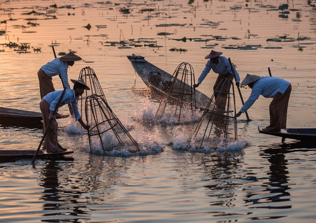 Inle Lake - Co warto zobaczyć w Mjanmie? blog podróżniczy Asia by Matejko
